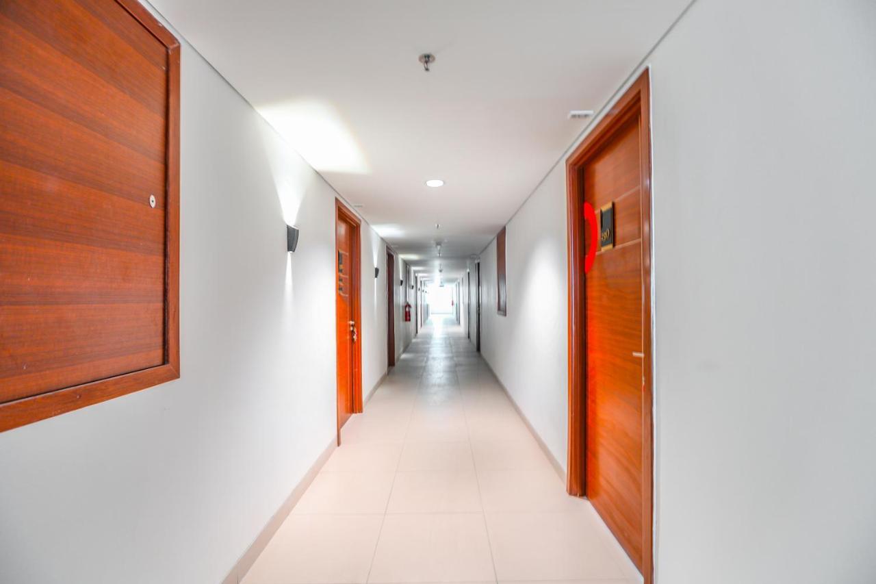 Super Oyo Collection O 16 Vittoria Residence Yakarta Exterior foto